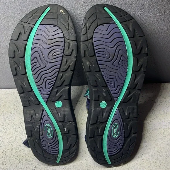 💙💙 Chaco Sandals 💙💙 - Picture 5 of 6